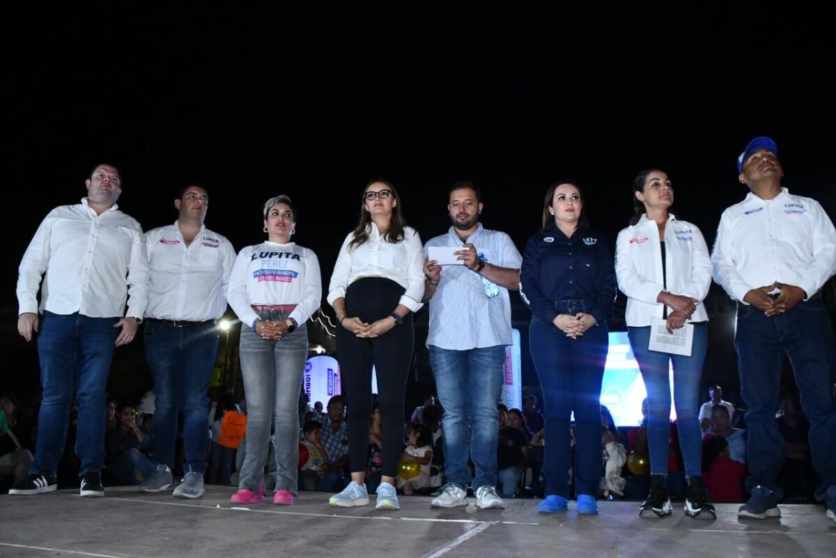 Lupita Pérez compartió sus propuestas de campaña ante las familias ezequielmontenses