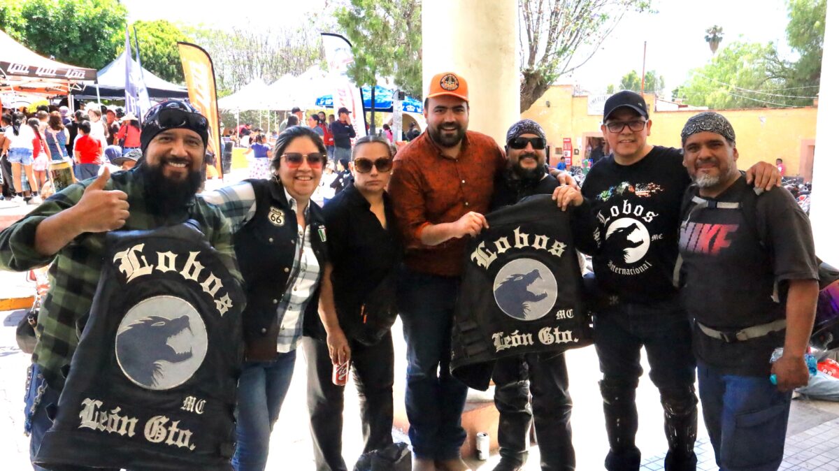 Llenan Motociclistas Jardín de Colón para celebrar el Día de la Niña y el Niño