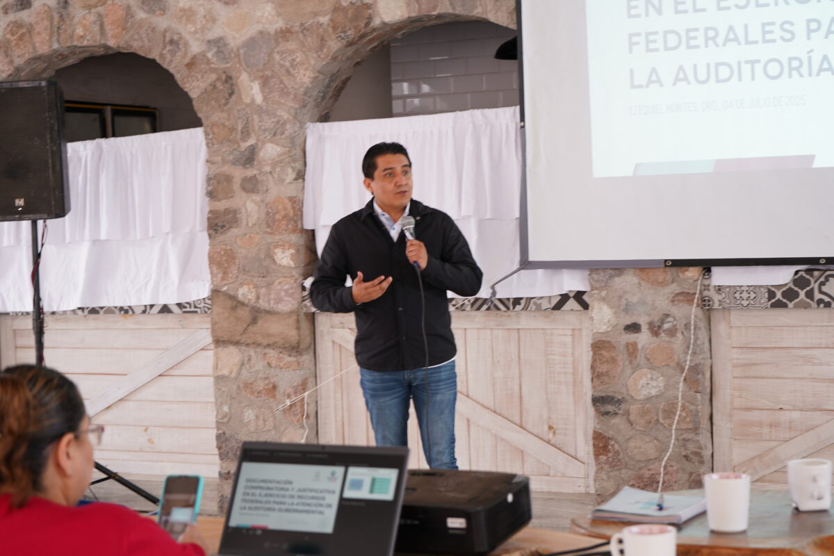 En Bernal: Realizan capacitación regional de contraloría en el municipio de Ezequiel Montes