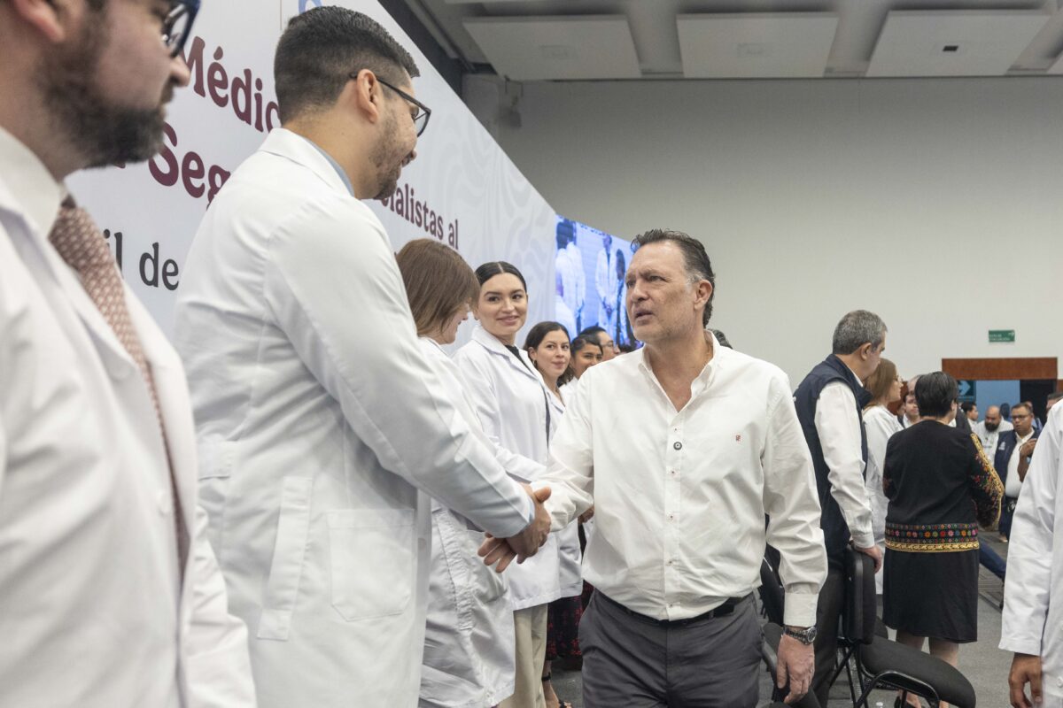 La salud se construye en equipo: autoridades del Estado dan la bienvenida a 205 médicos del IMSS