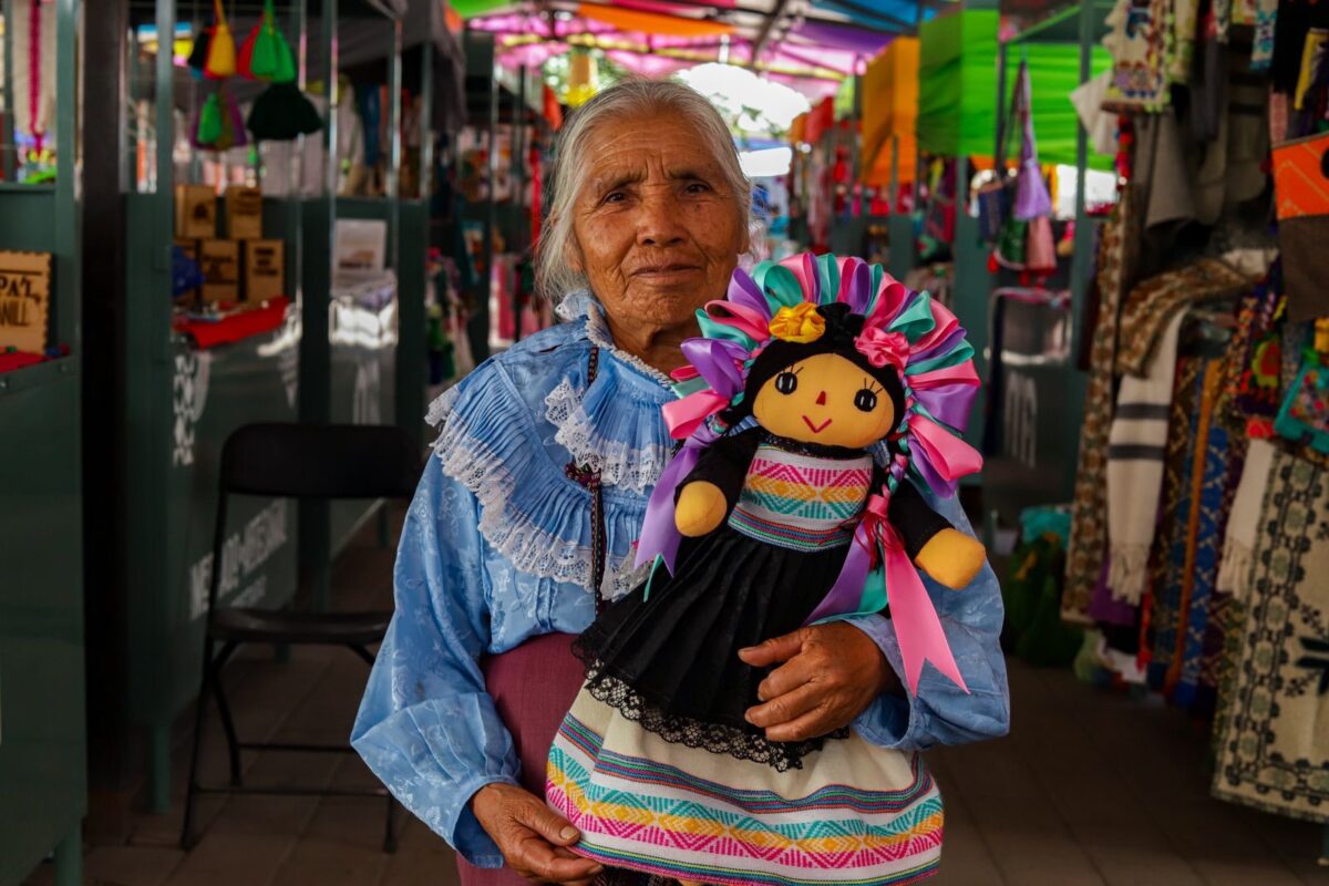 Instala Municipio de Querétaro Comisión Municipal del Comercio Artesanal