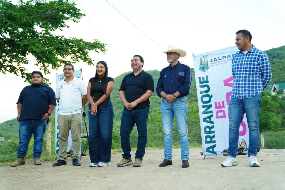 Inician construcción de rampa de concreto hidráulico en la comunidad de El Zapote