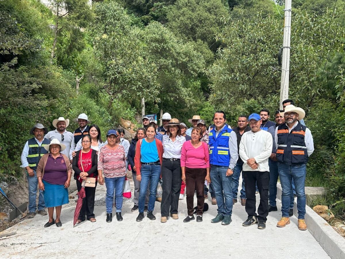 Supervisan autoridades estatales y municipales avance de obra en Magueycitos